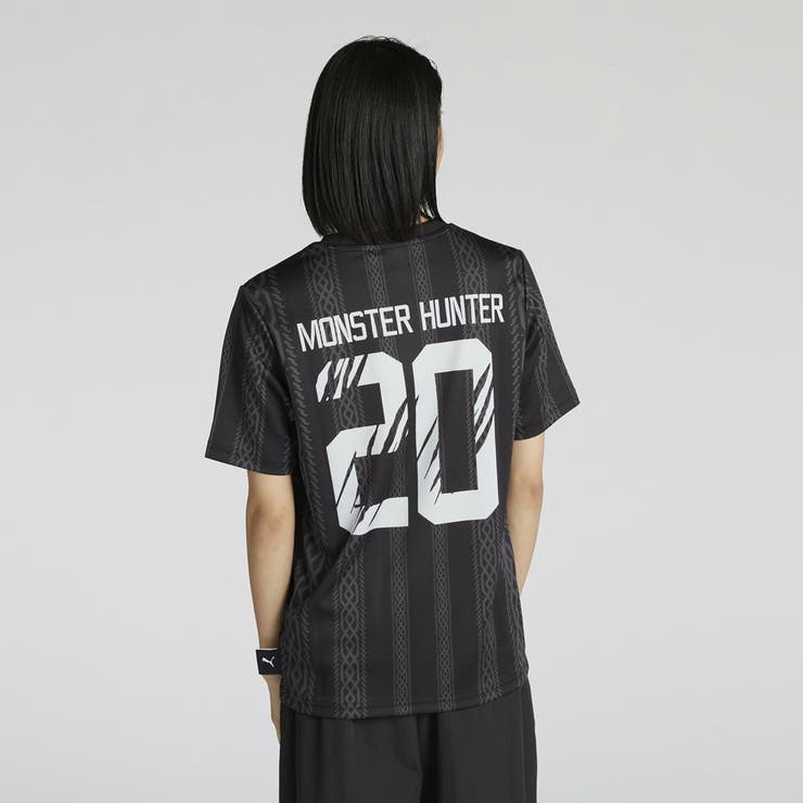 ユニセックス PUMA x モンスターハンター フットボール 半袖 T