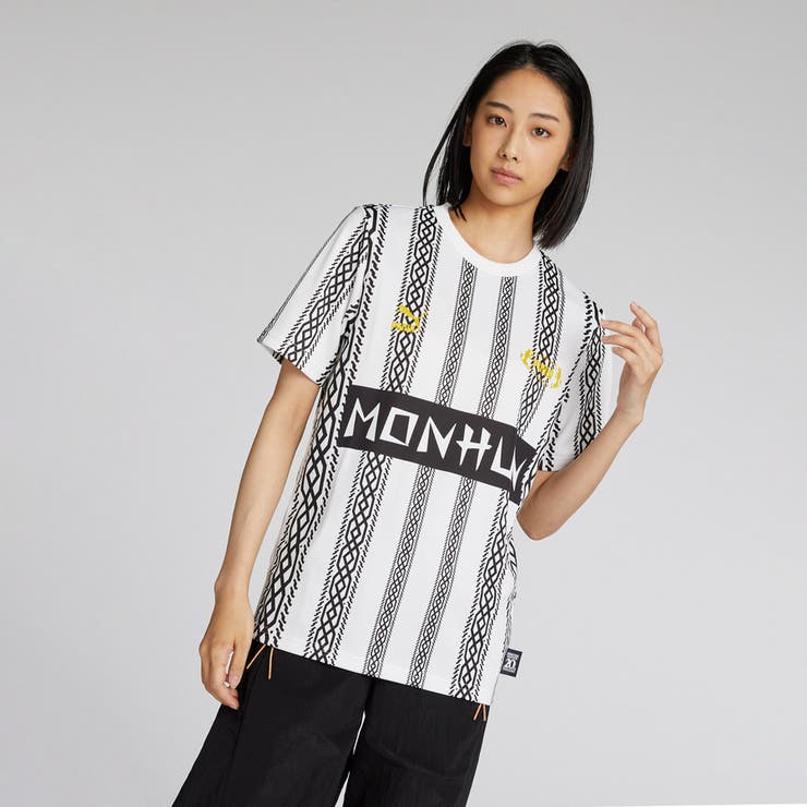 ユニセックス PUMA x モンスターハンター フットボール 半袖 T