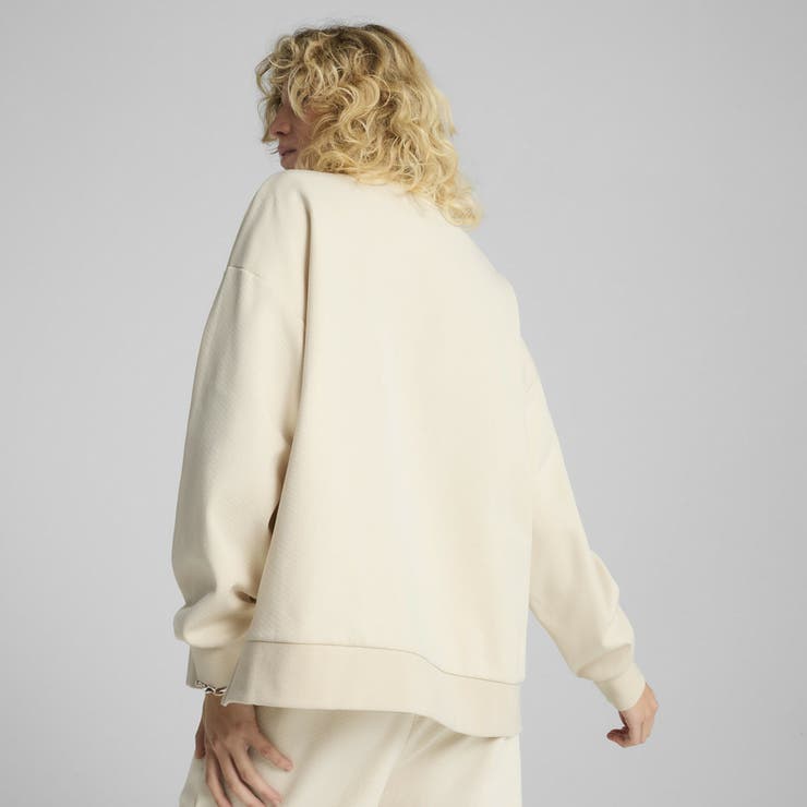 ウィメンズ ワードローブ ESS オーバーサイズ クルースウェット | PUMA | 詳細画像4 