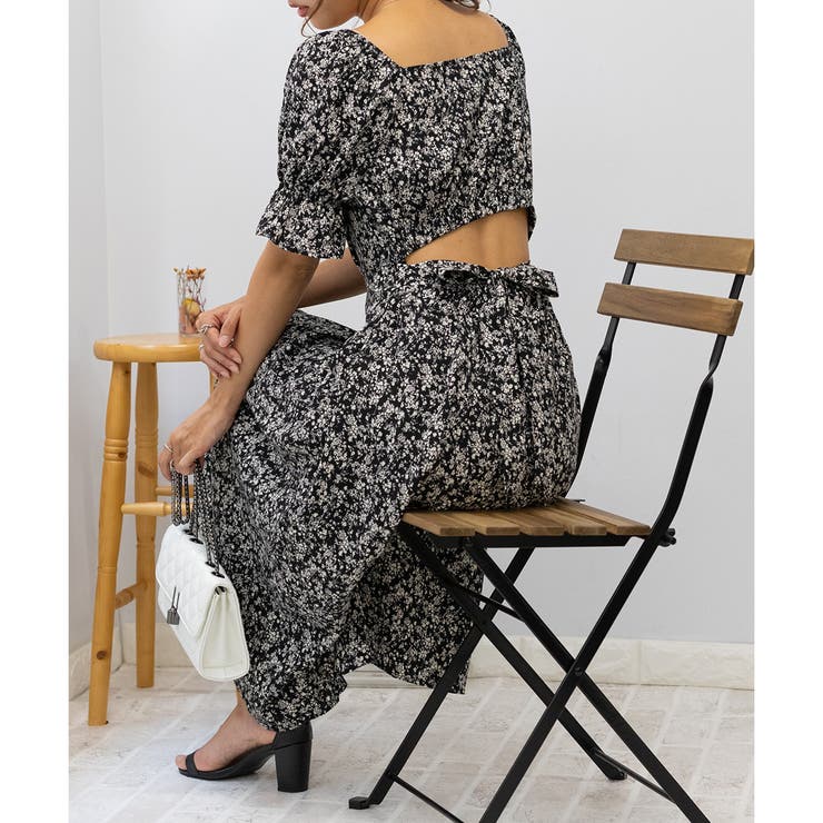 ビアズリー　ロングワンピース　黒　花柄　後ろリボン付き ビアズリー ロングワンピース 黒 花柄 後ろリボン付き