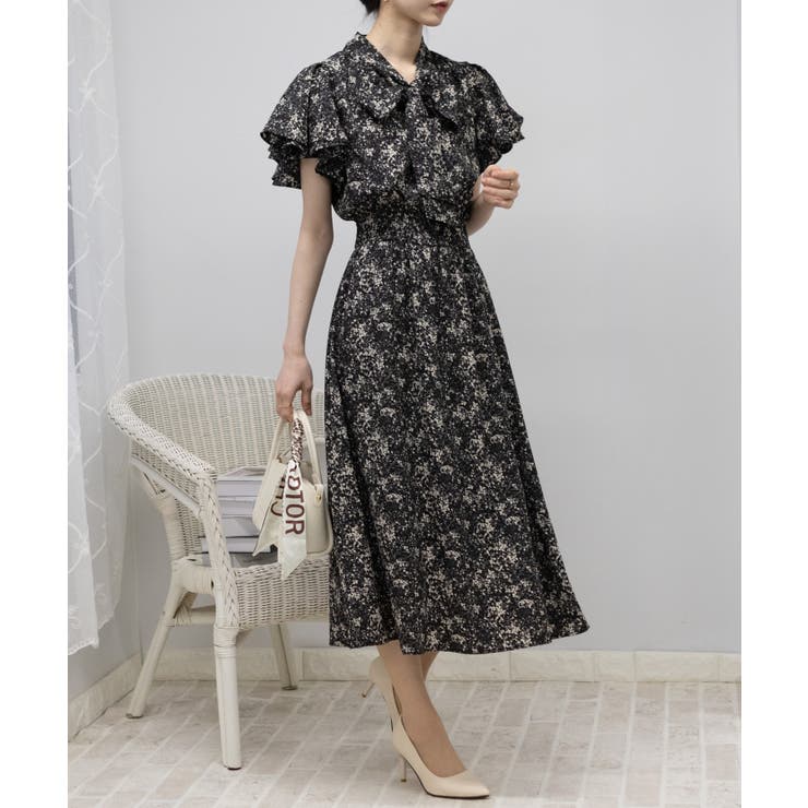 デイリーリュクス 長袖 ワンピース フレア 花柄 セール】花柄フレア 長袖ロングワンピース（ワンピース）｜Lace