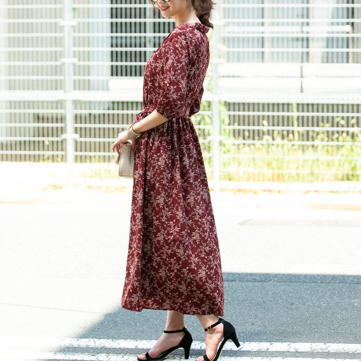 あきぴー 様　DAMA collection刺繍入りボリューム袖ワンピース１５号 セール】 【洗える】フラワー刺繍パーツ ワンピース （ドレス