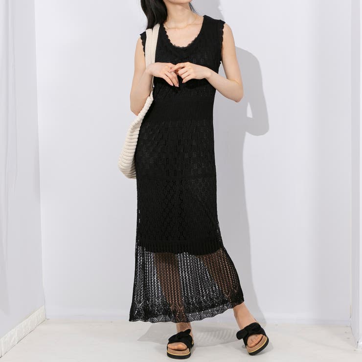 RED VALENTINO　透かし編みワンピース　パフスリーブ　リボン　黒　S RED VALENTINO 透かし編みワンピース パフスリーブ リボン 黒 S