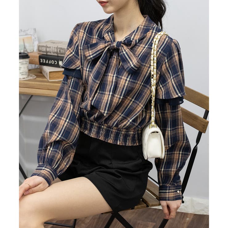 美品　バーバリー　ブラウス ボウタイ　リボン ノバチェック ブラック　44 美品 バーバリー ブラウス ボウタイ リボン ノバチェック