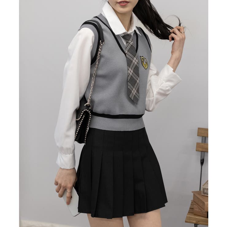 ベストレイヤードシャツ+プリーツミニスカート セットアップ