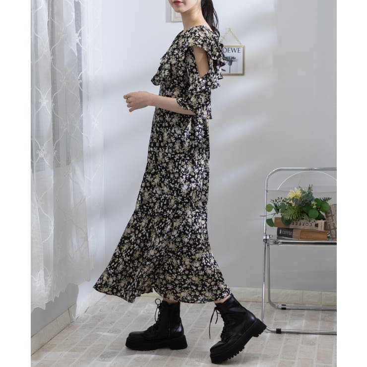 花柄 肩あき フリル袖 ロングワンピース[品番：PPNW0004165