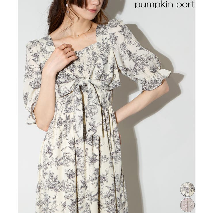 BURBERRY 花柄 半袖ワンピース クリーニング済 BURBERRY 花柄 半袖ワンピース クリーニング済