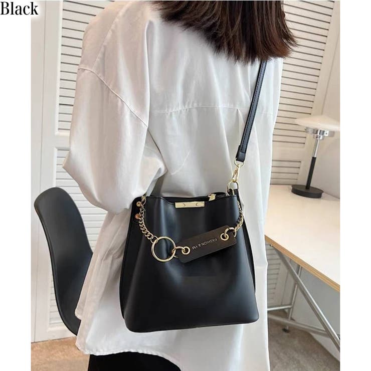 チェーンチャーム付 フェイクレザー ショルダーBAG[品番