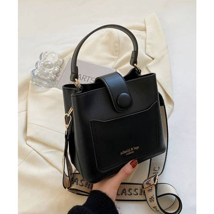 ロゴショルダーベルト スクエアショルダーBAG[品番：PPNW0004067]｜Pumpkin  Port（パンプキンポート）のレディースファッション通販｜SHOPLIST（ショップリスト）