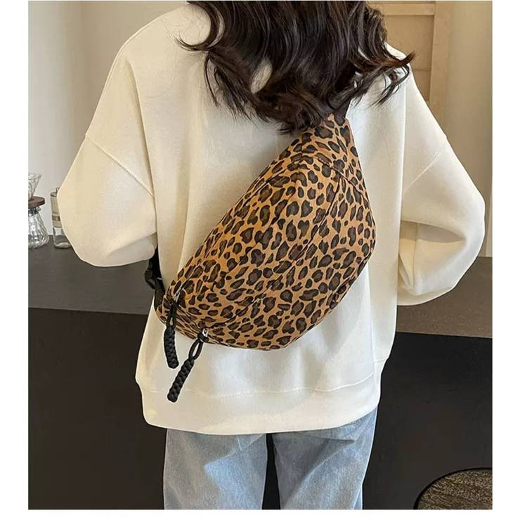 ヒョウ柄ボディバッグ[品番：PPNW0004309]｜Pumpkin Port（パンプキン