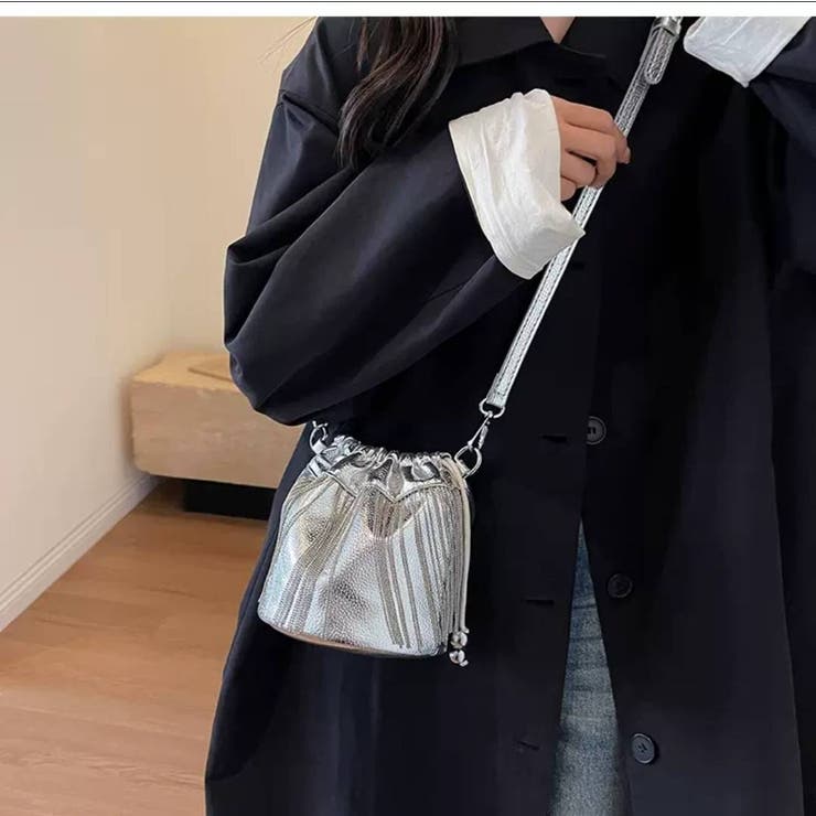 アメリヴィンテージ ショルダーバッグ 巾着 ボールチェーン F シルバー Ameri VINTAGE（ショルダーバッグ）のフリマアイテム一覧