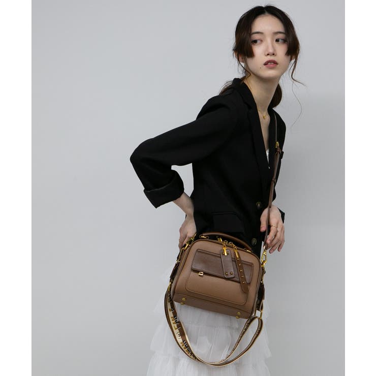 ロゴベルト付Wファスナーチャーム付スクエアショルダーバッグ | Pumpkin  Port | 詳細画像6 