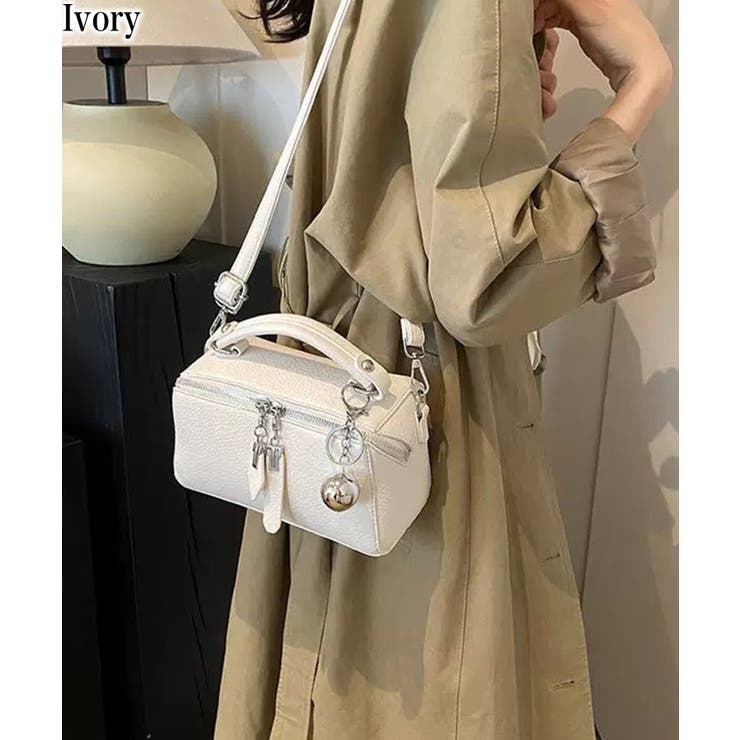 アイボリー | ボールチャーム付バニティバッグ | Pumpkin  Port