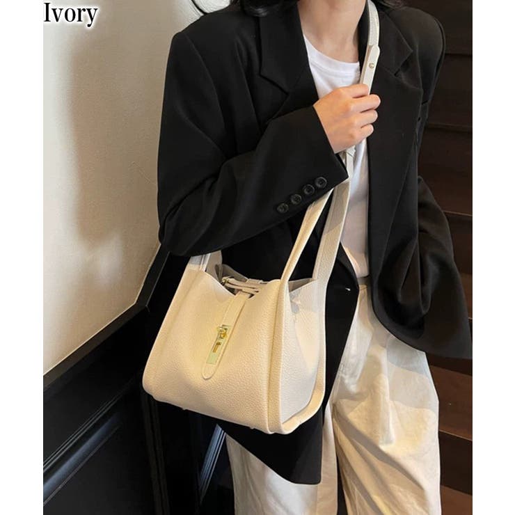 アイボリー | ビットデザイン スクエア型 ショルダーバッグ バッグイン付 | Pumpkin  Port