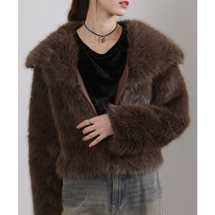 ビッグ襟 フェイクファー 両脇ポケ付き ショート丈コート | Pumpkin  Port | 詳細画像11 