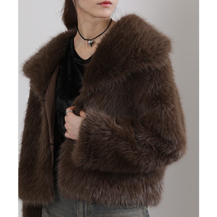 ビッグ襟 フェイクファー 両脇ポケ付き ショート丈コート | Pumpkin  Port | 詳細画像12 