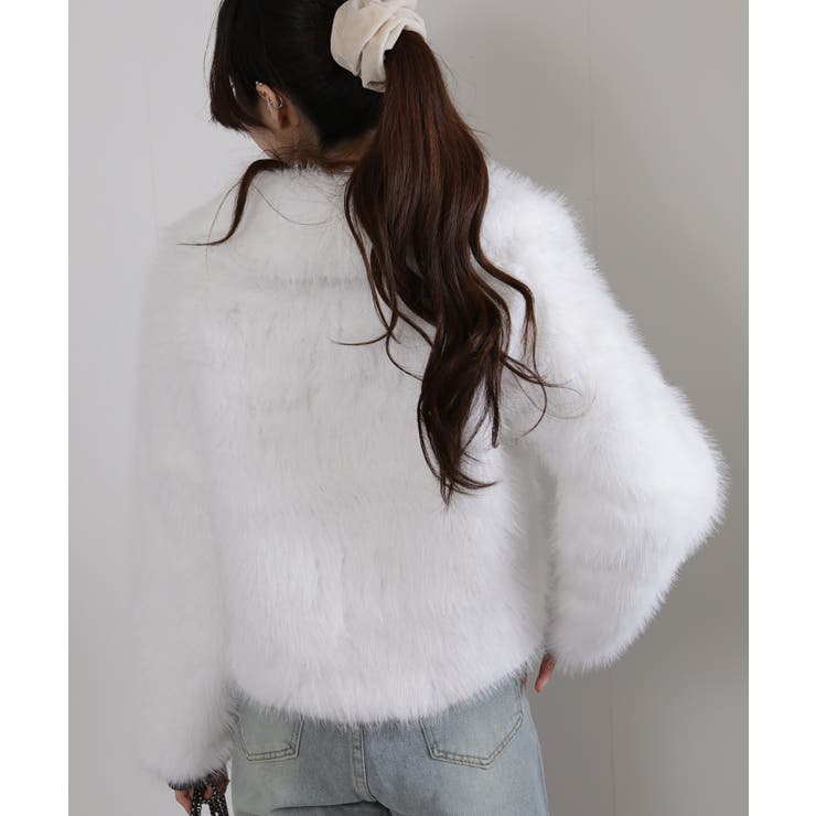 ビッグ襟 フェイクファー 両脇ポケ付き ショート丈コート | Pumpkin  Port | 詳細画像21 