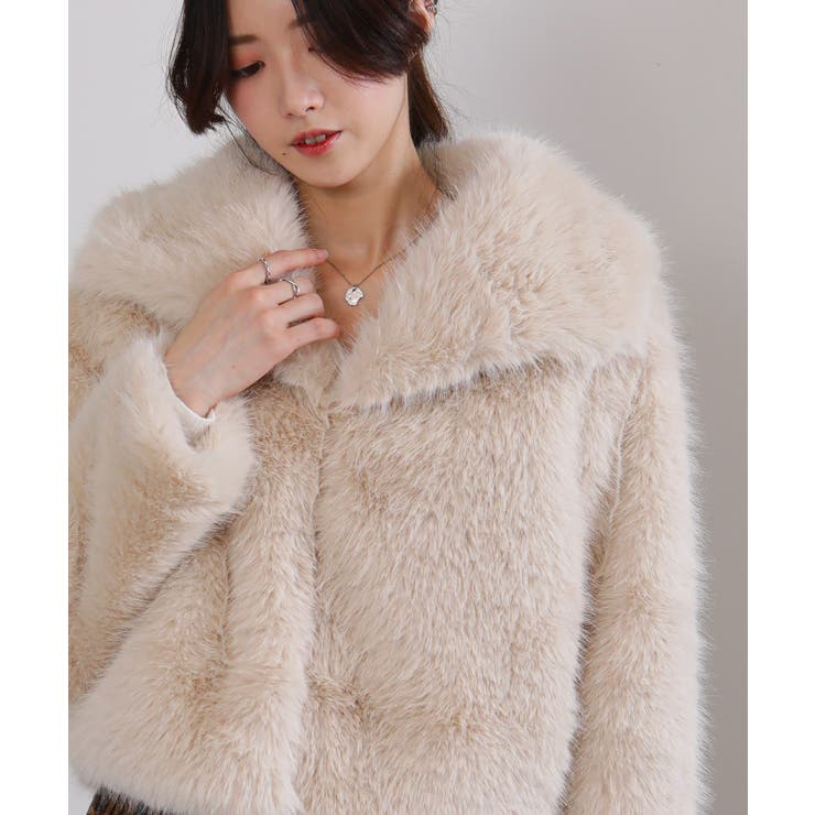 ビッグ襟 フェイクファー 両脇ポケ付き ショート丈コート | Pumpkin  Port | 詳細画像4 