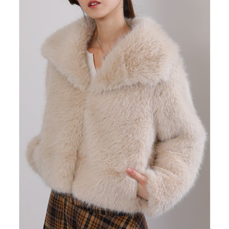 ビッグ襟 フェイクファー 両脇ポケ付き ショート丈コート | Pumpkin  Port | 詳細画像5 