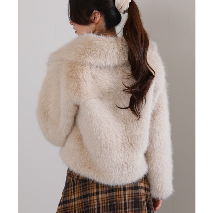 ビッグ襟 フェイクファー 両脇ポケ付き ショート丈コート | Pumpkin  Port | 詳細画像7 