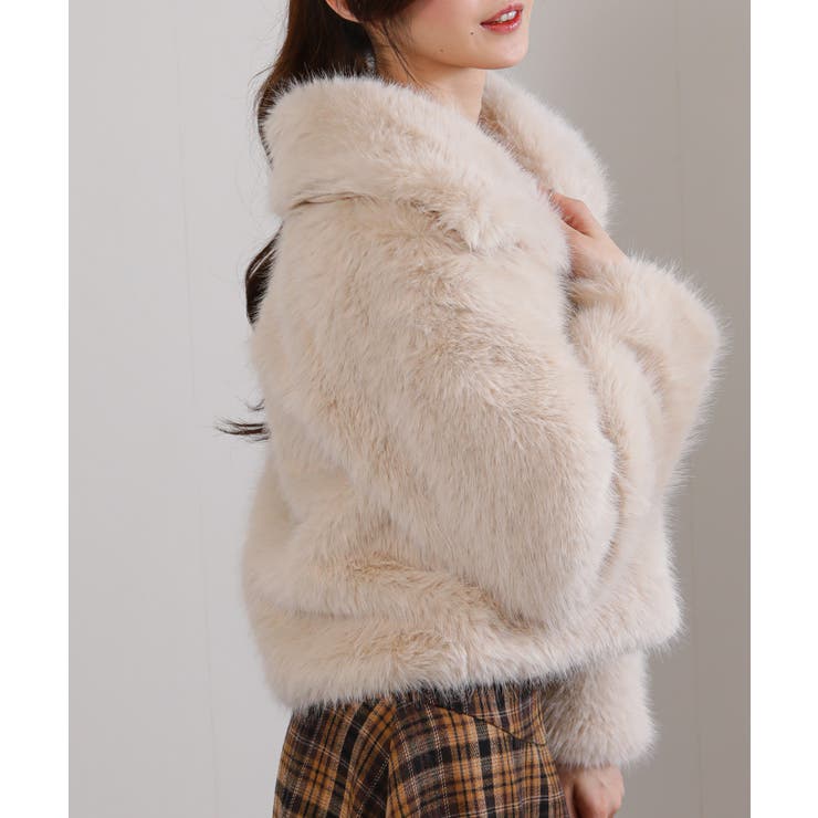 ビッグ襟 フェイクファー 両脇ポケ付き ショート丈コート | Pumpkin  Port | 詳細画像8 