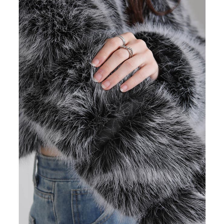 MIXカラー 毛足長 フェイクファー ジップアップ ショート丈ブルゾン | Pumpkin  Port | 詳細画像15 