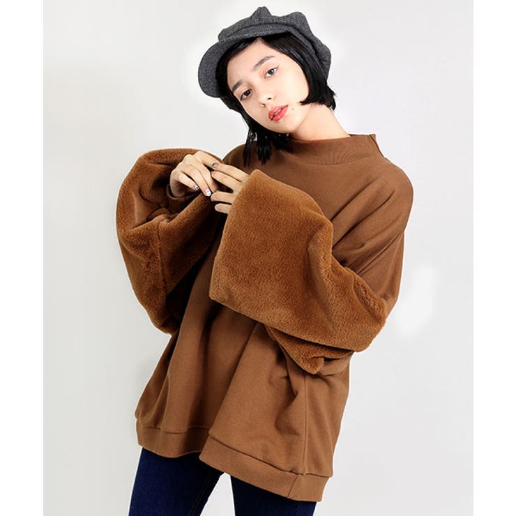 本日限定値引き！ナルシス 袖ファーボリュームスエット Narcissus - 本日限定値引き！ナルシス 袖ファーボリュームスエットの