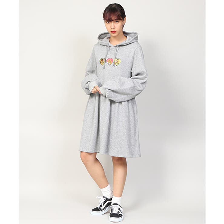 Fugu刺繍hoodedスウェットワンピース 品番 Pnyw Punyus プニュズ のレディースファッション通販 毎日送料無料 Shoplist ショップリスト