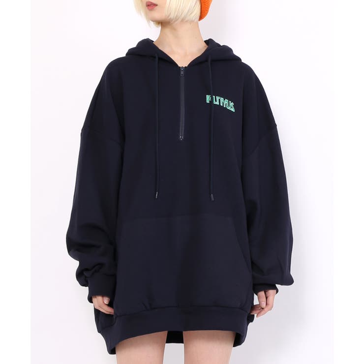 美品・新品未使用PUNYUSワンポイントハーフZIPパーカー ワンポイントハーフZIPパーカー[品番：PNYW0004328]｜PUNYUS