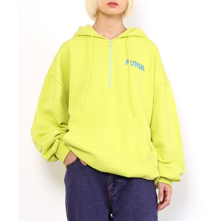 美品・新品未使用PUNYUSワンポイントハーフZIPパーカー ワンポイントハーフZIPパーカー[品番：PNYW0004328]｜PUNYUS