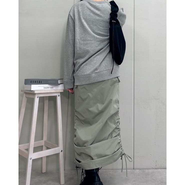 ガールイラストプリント裏毛トレーナー | ＆soiree | 詳細画像18 