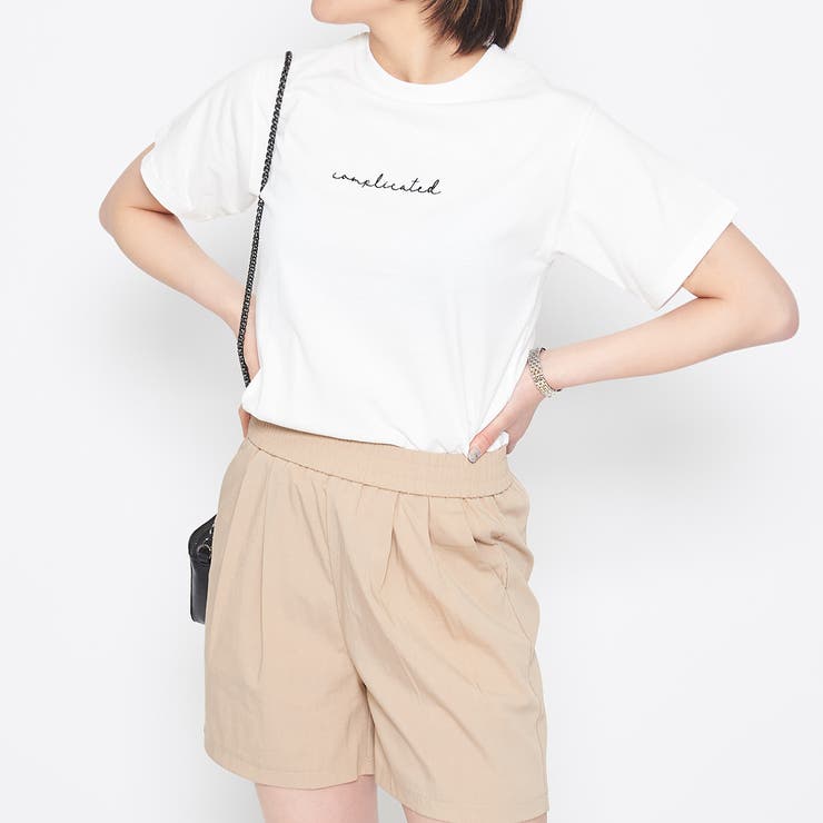 ホワイト | Complicated刺繍ロゴTシャツ | ＆soiree