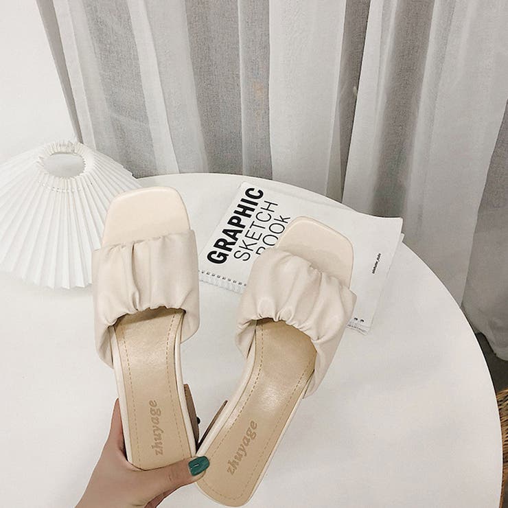 アイボリー | ローヒールギャザーチャンキーヒール サンダル ギャザーサンダル | ＆soiree