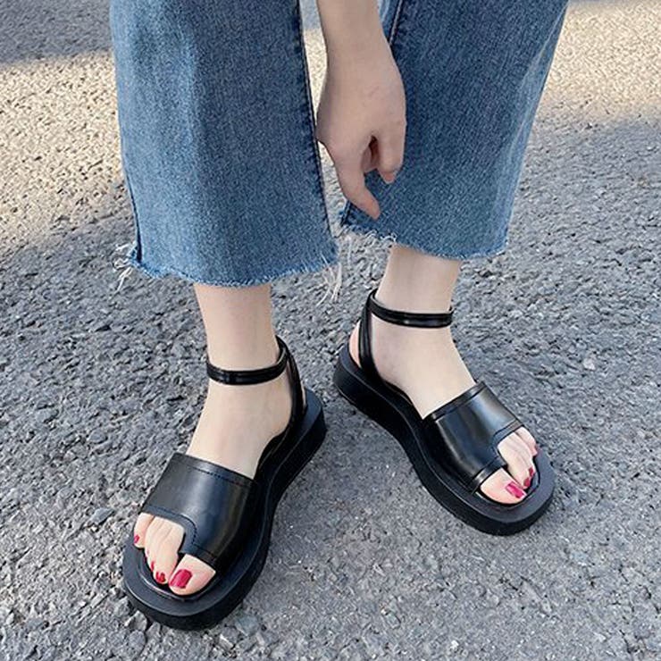 モードな親指トングサンダル 品番 Rkkw Rakuku ラクク のレディースファッション通販 Shoplist ショップリスト