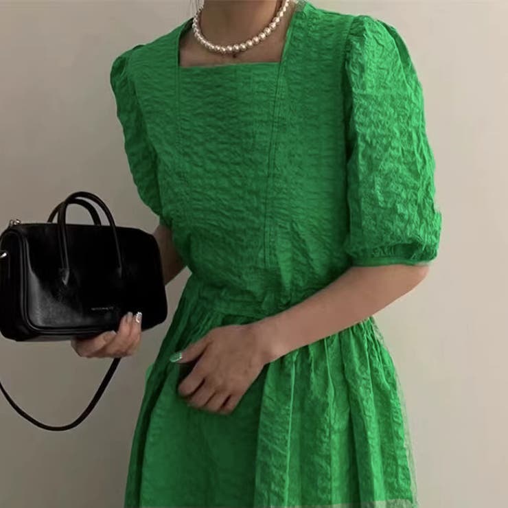 ふくれジャガードパフスリーブスクエアワンピース[品番