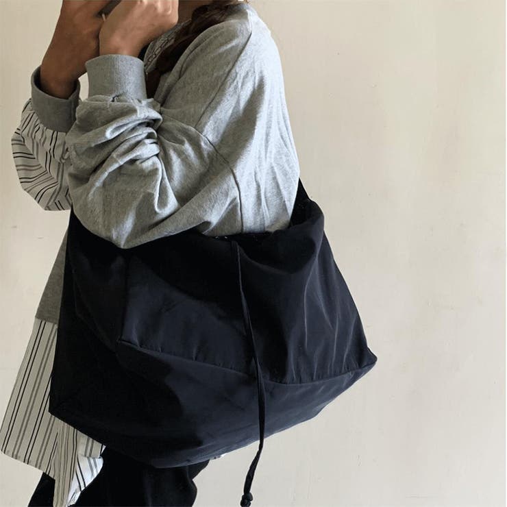 ナイロン スポーティーショルダーバッグ メッセンジャー レディース メンズ | RAKUku | 詳細画像4 