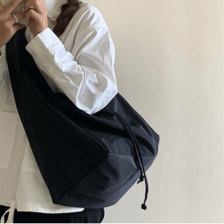 ナイロン スポーティーショルダーバッグ メッセンジャー レディース メンズ | RAKUku | 詳細画像10 