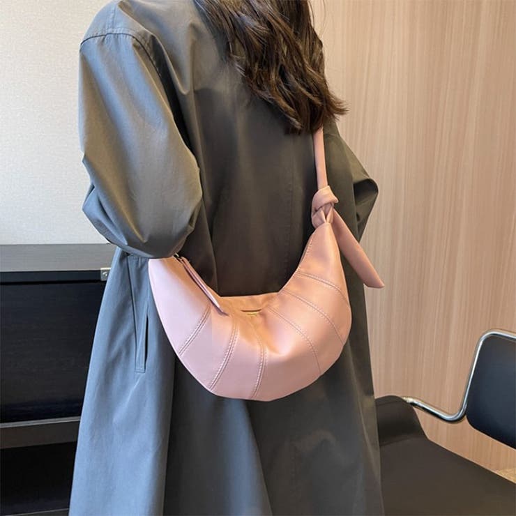 ☆韓国の人気☆【LOEUVRE】☆Sac de Croissan.t☆バッグ☆ クロワッサン ソリッドカラー クロスボディバッグ 韓国