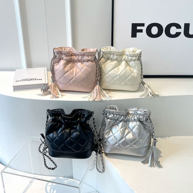 韓国デザイン キルティングチェーンバッグ 巾着 レザーBAG 韓国デザイン 本革 レザーキルティング巾着 チェーンバッグ BAG