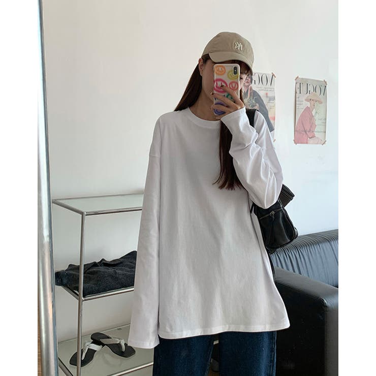 ホワイト | ラウンドロングTシャツ ロンT シンプル Tシャツ インナー 長袖 無地 | RAKUku