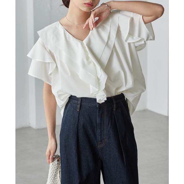ホワイト | ビッグカラーフリルハーフスリーブブラウス | RANAN