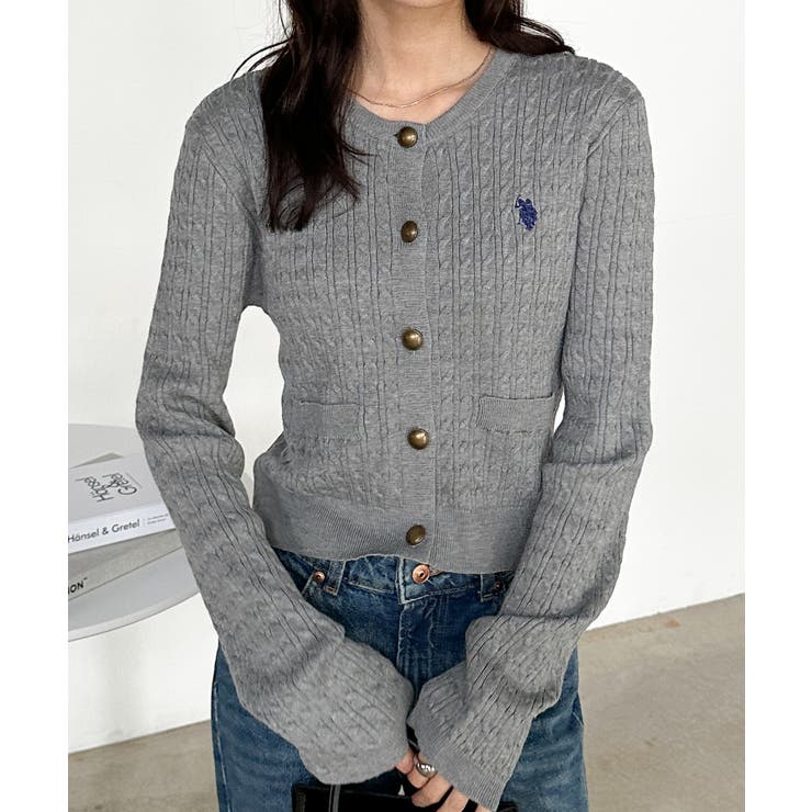 美品✨24SS ローレンラルフローレン ケーブルニット 刺繍 金ボタン 現行 美品✨24SS ローレンラルフローレン ケーブルニット 刺繍 金