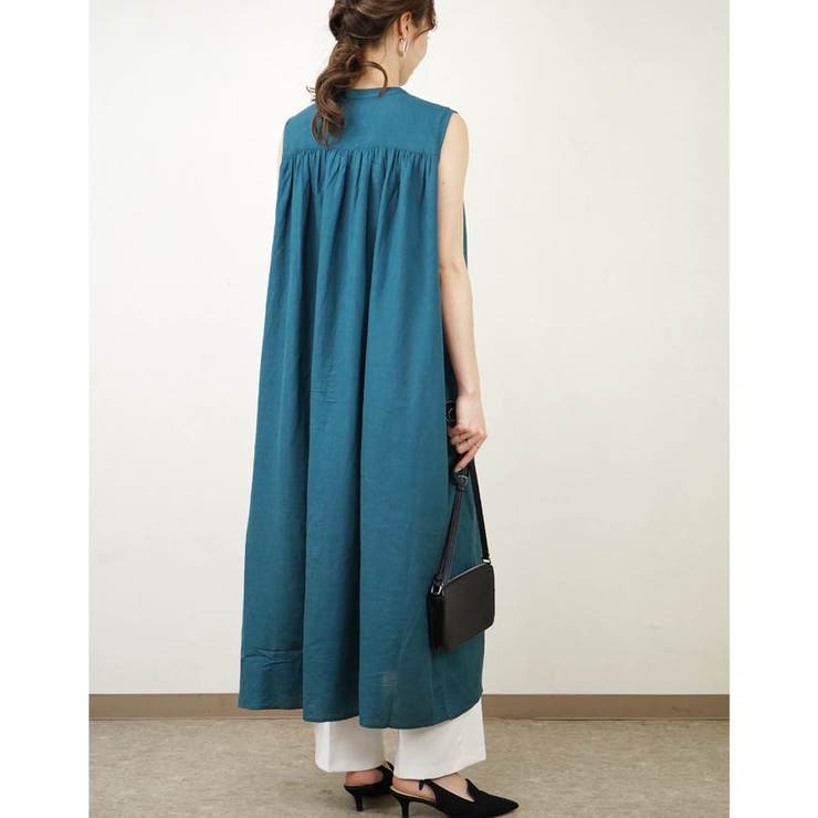 新品Capricious ノースリーブロングワンピース Fサイズ 青