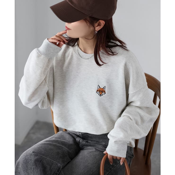 オートミール | 【体型カバー】めがねキツネ胸刺繍スウェット／カジュアル／春／トレーナー | Riberry