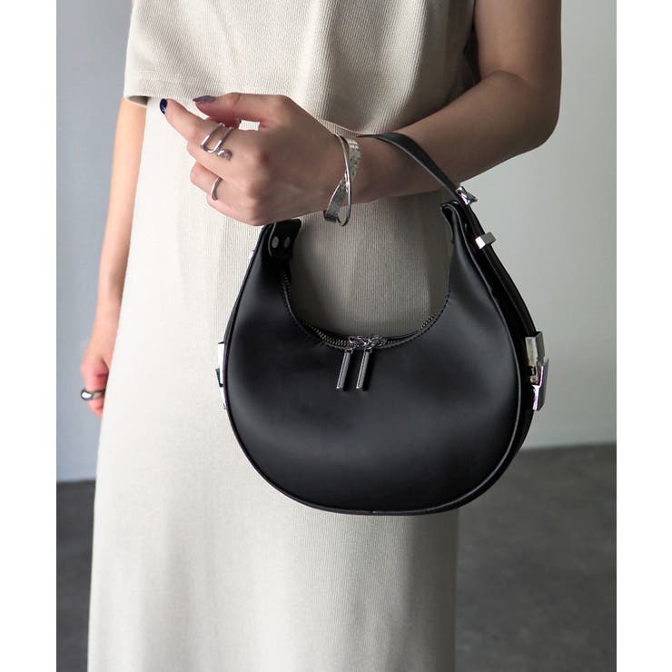 BLACK | ハーフムーンバッグ | Riberry