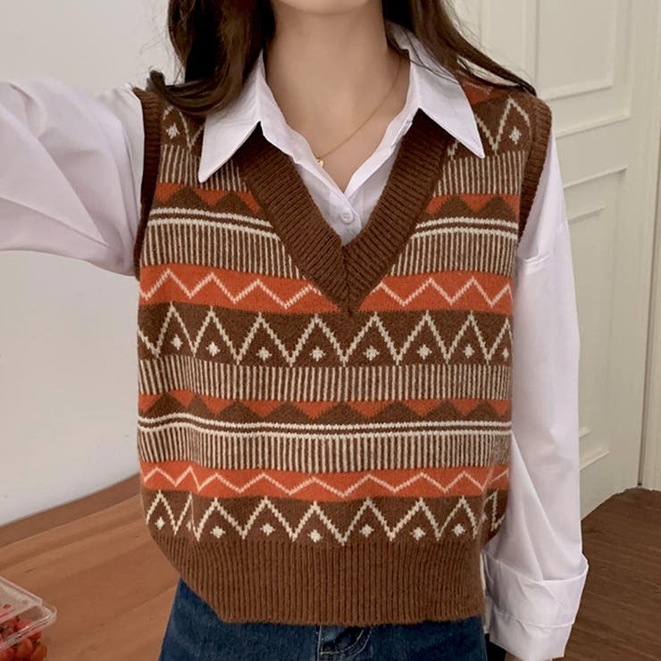 Vネックニットベスト ノルディック柄 重ね着[品番：NETW0000808]｜Riff