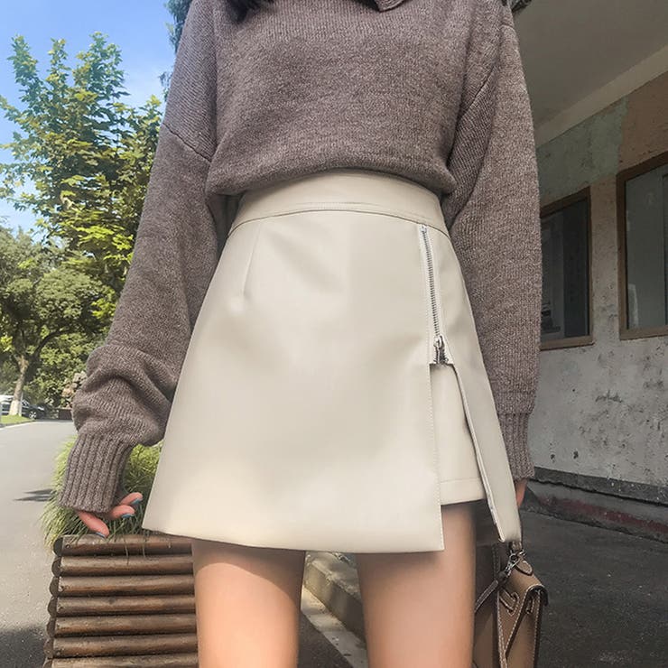 フェイクレザージップミニスカート フェイクレザー スリット