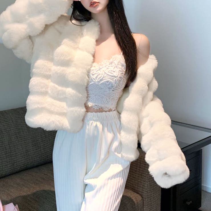 羽織るだけでリッチな気分に ファーショートコート ファー | Riff | 詳細画像4 