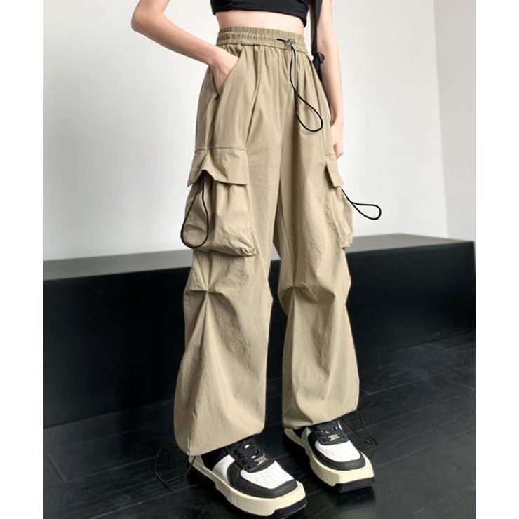 roku パラシュートパンツ、カーゴパンツ　36 Rocky Monroe（ロッキーモンロー）の「ナイロンテック
