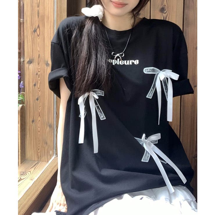 x*i様 カーリングリボンロゴプリントカットソー リボンロゴプリントTシャツ リボン付き ロゴプリント[品番